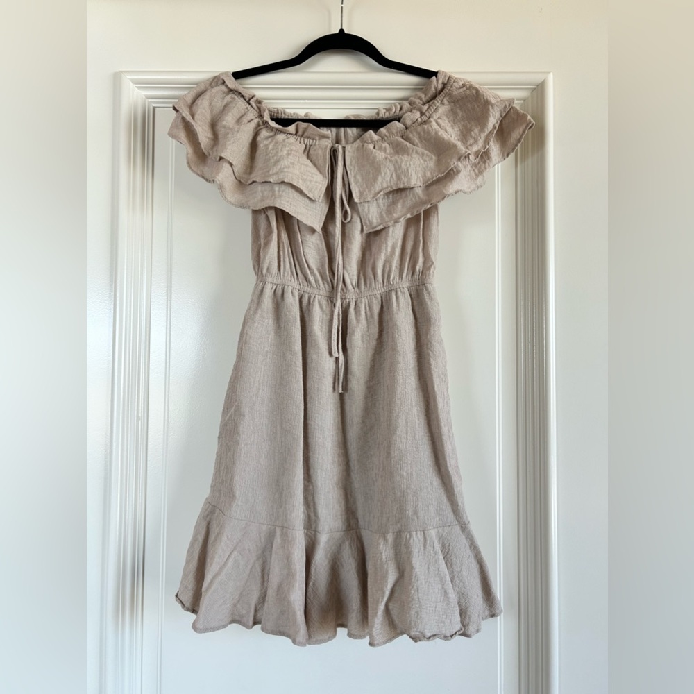 Ava Gray Dress - Picture 2 of 3